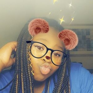 Meet your Posher, Nyla